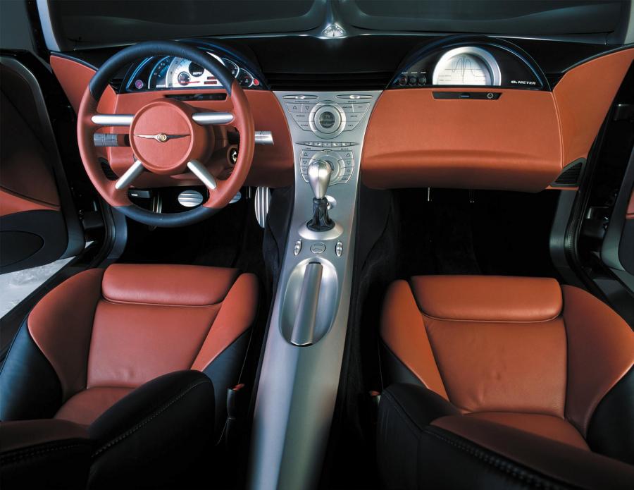 Торпедо Chrysler Crossfire Concept 2001 года  (фото 3 из 10)